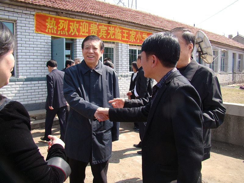 配图4_副本.jpg 配图4_副本.jpg